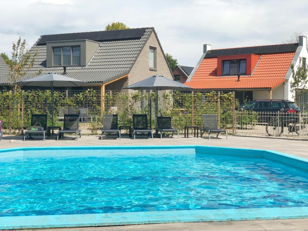 Chalet 579 Op Recreatiepark De Wielen 신트 마르턴 외부 사진