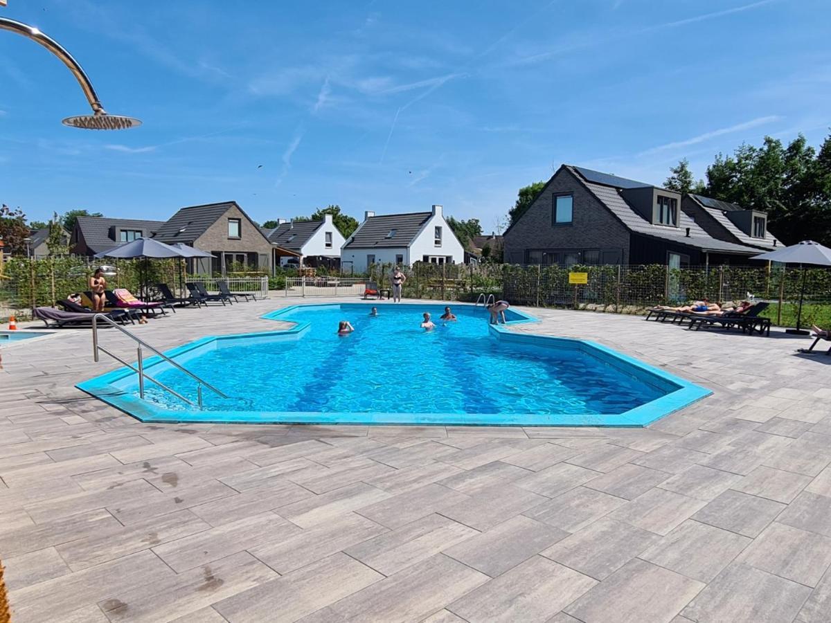Chalet 579 Op Recreatiepark De Wielen 신트 마르턴 외부 사진
